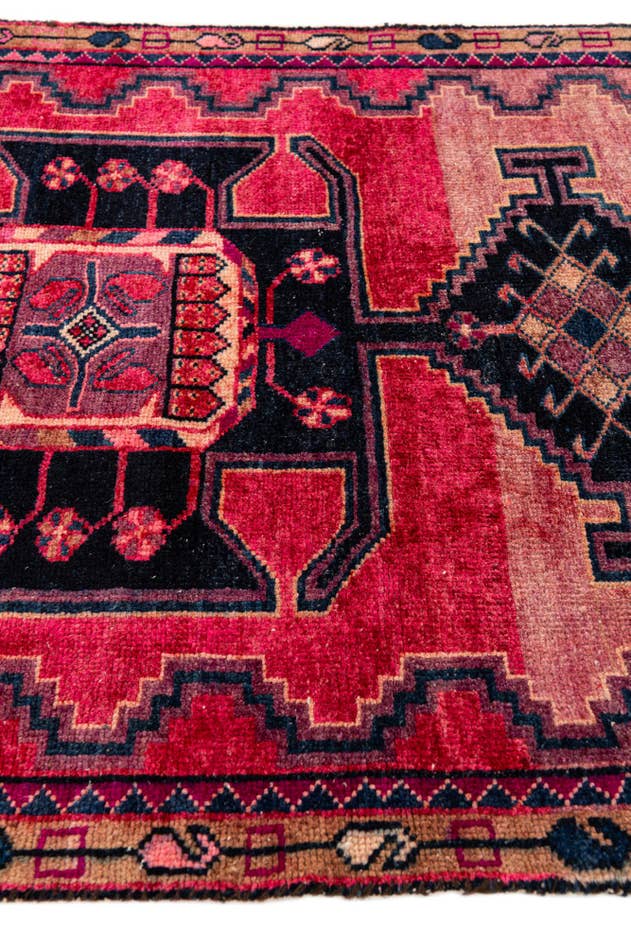 Detail image of 3' 2 x 4' 7 Hand Knotted Ultra Vintage Persian Wool Rug