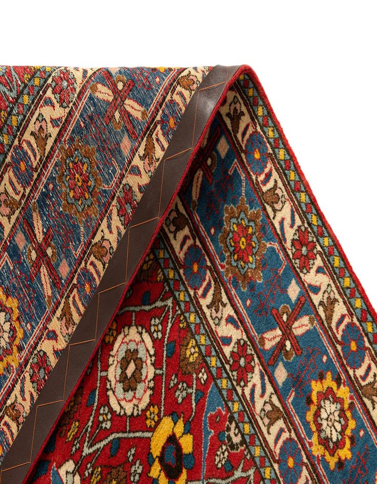 Detail image of 6' 11 x 10' Veramin Rug