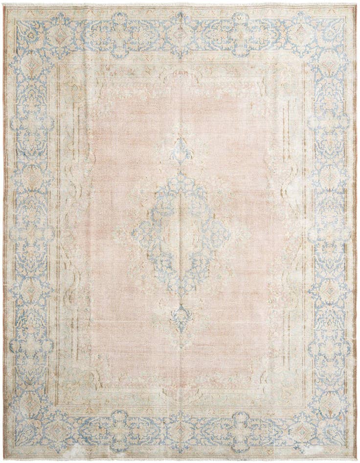 Detail image of 9' 9 x 12' 10 Vintage Royal Wool Rug