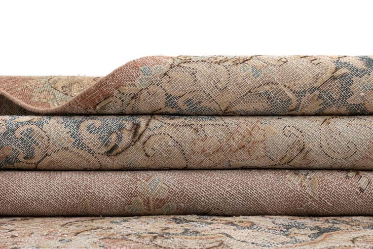 Detail image of 9' 9 x 13' 1 Vintage Royal Wool Rug