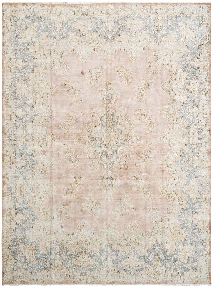 Detail image of 9' 9 x 13' 1 Vintage Royal Wool Rug