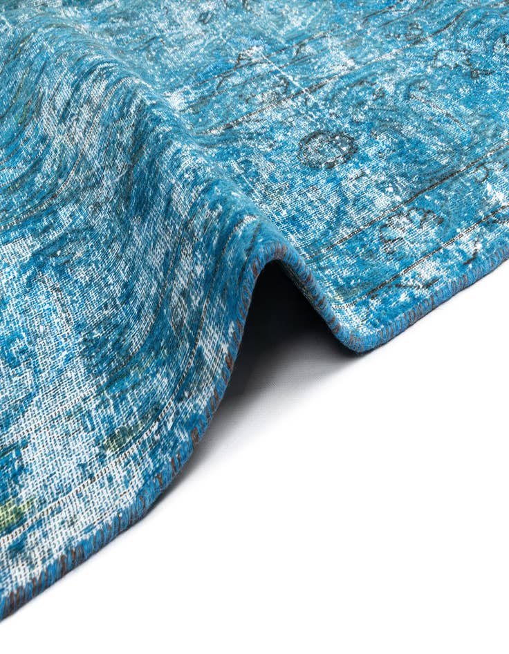 Detail image of 9' 11 x 12' 6 Vintage Royal Wool Rug