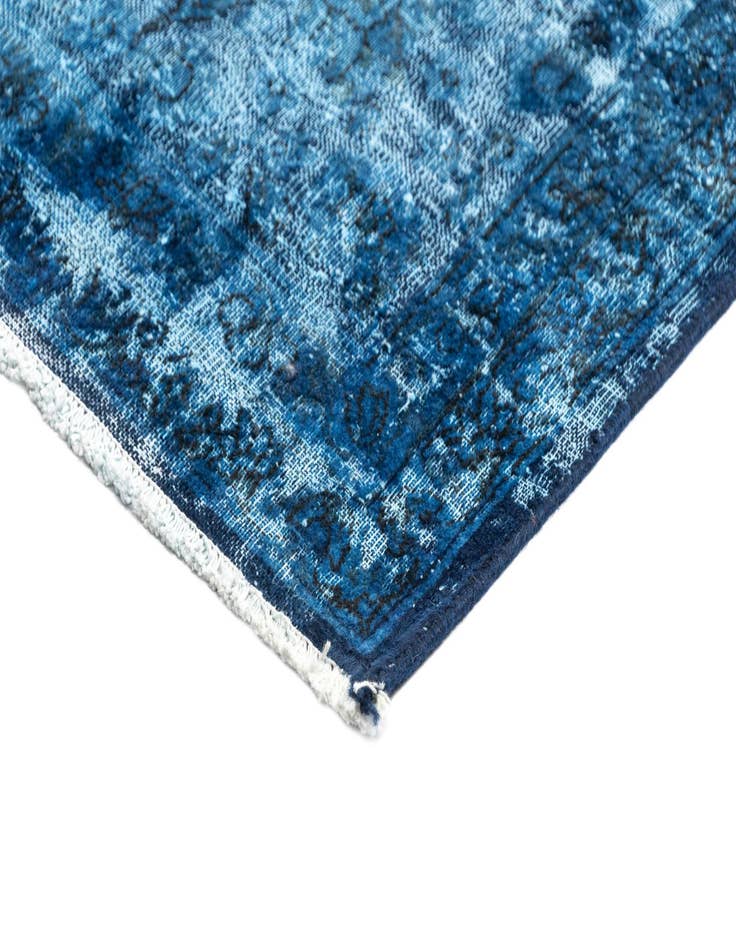 Detail image of 9' 8 x 13' 1 Vintage Royal Wool Rug