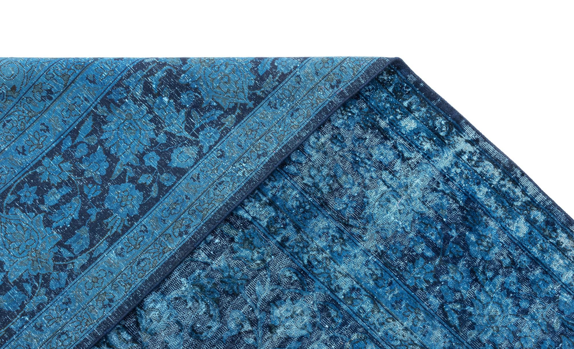 9' 8 x 13' 1 Vintage Royal Wool Rug