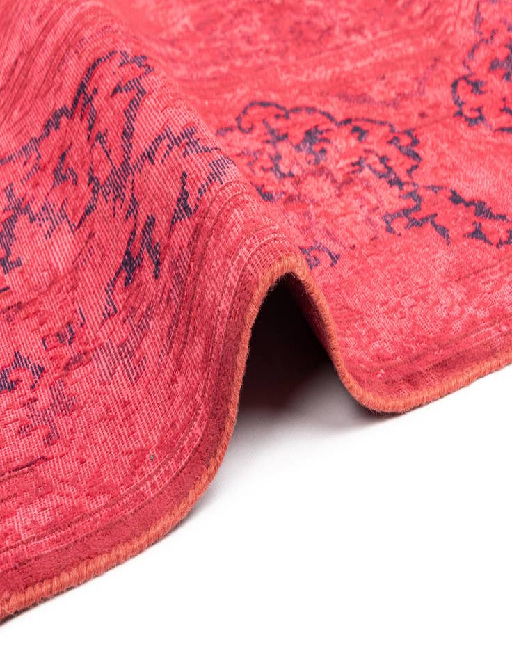 Detail image of 9' 7 x 13' 9 Vintage Royal Wool Rug