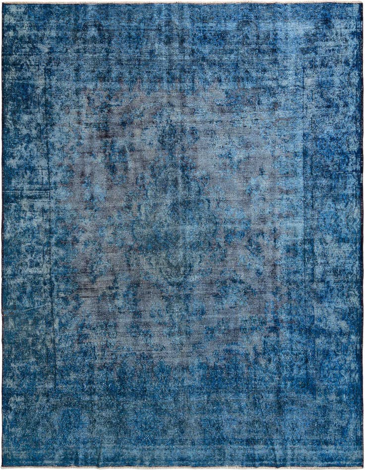 Detail image of 9' 7 x 12' 8 Vintage Royal Wool Rug