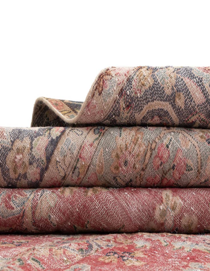 Detail image of 9' 5 x 13' 1 Vintage Royal Wool Rug