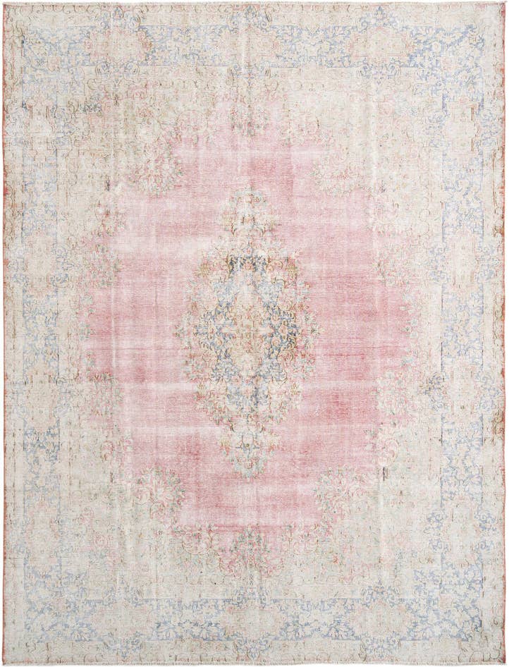 Detail image of 9' 7 x 12' 11 Vintage Royal Wool Rug