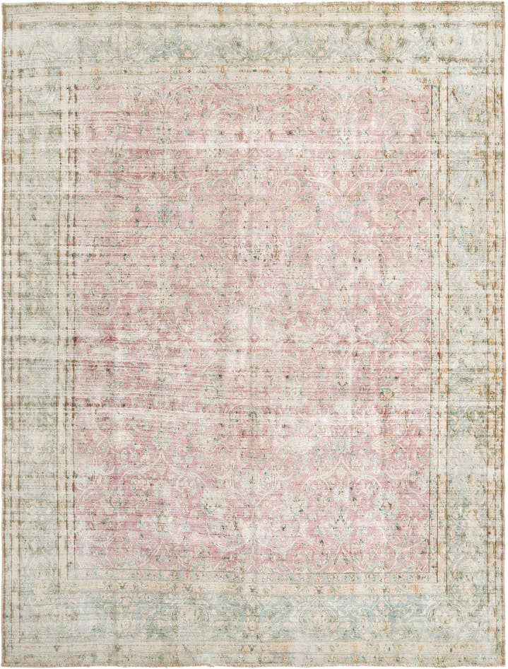 Detail image of 9' 8 x 12' 11 Vintage Royal Wool Rug