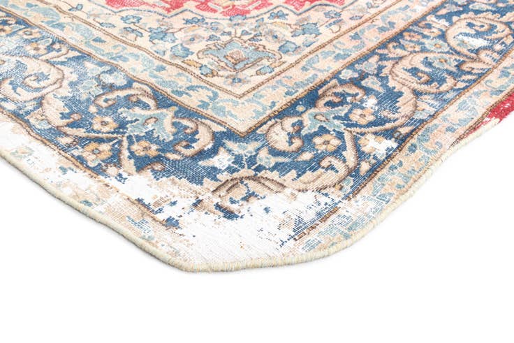 Detail image of 6' 11 x 10' Vintage Royal Wool Rug