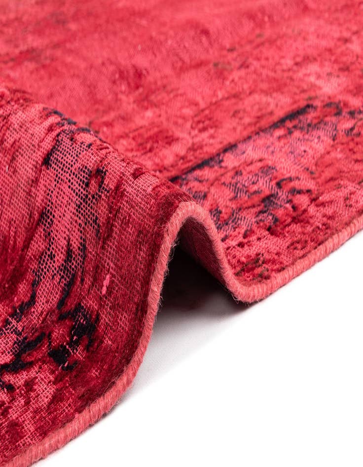 Detail image of 5' 9 x 8' 10 Vintage Royal Wool Rug