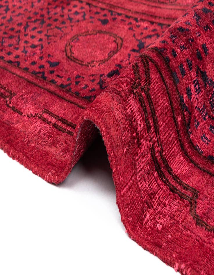 Detail image of 9' 11 x 13' 7 Vintage Royal Wool Rug