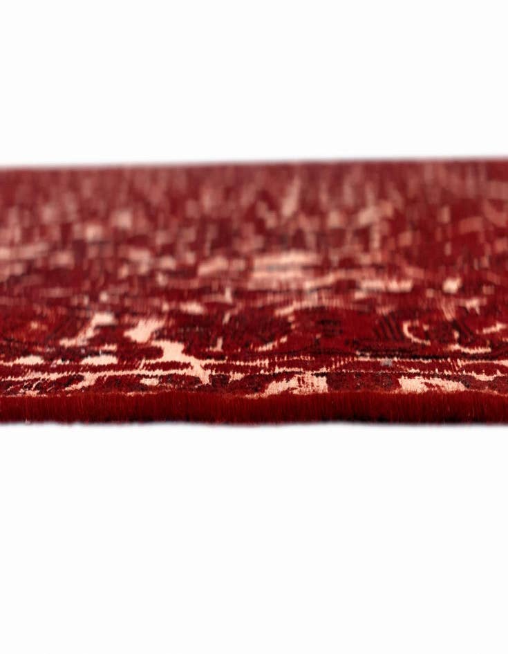 Detail image of 6' 4 x 9' 8 Vintage Royal Wool Rug