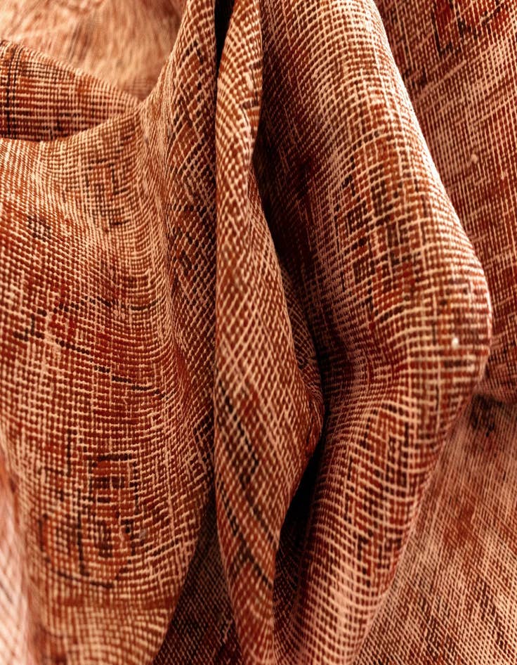 Detail image of 9' 10 x 13' 1 Vintage Royal Wool Rug