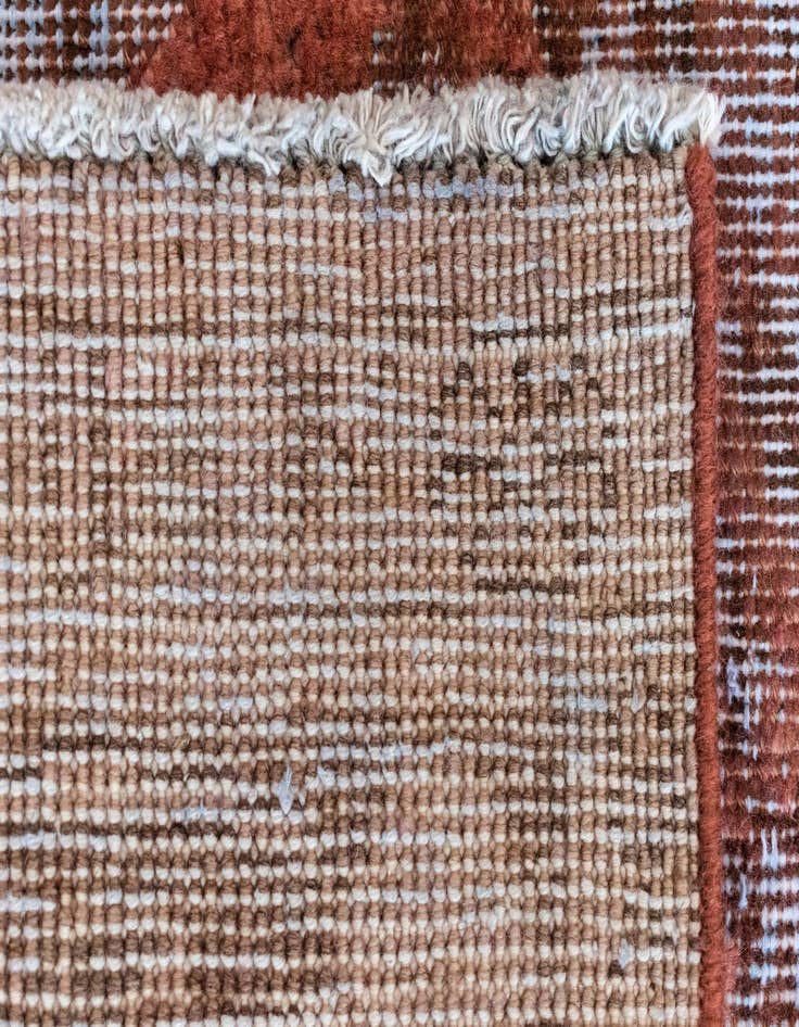 Detail image of 6' 4 x 9' 9 Vintage Royal Wool Rug