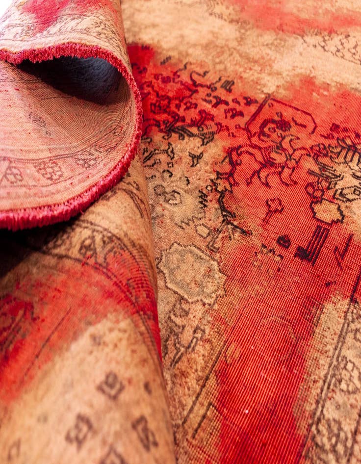 Detail image of 6' 4 x 9' 8 Vintage Royal Wool Rug