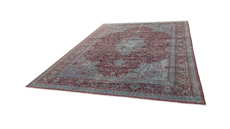 Detail image of 9' 8 x 12' 11 Vintage Royal Rug