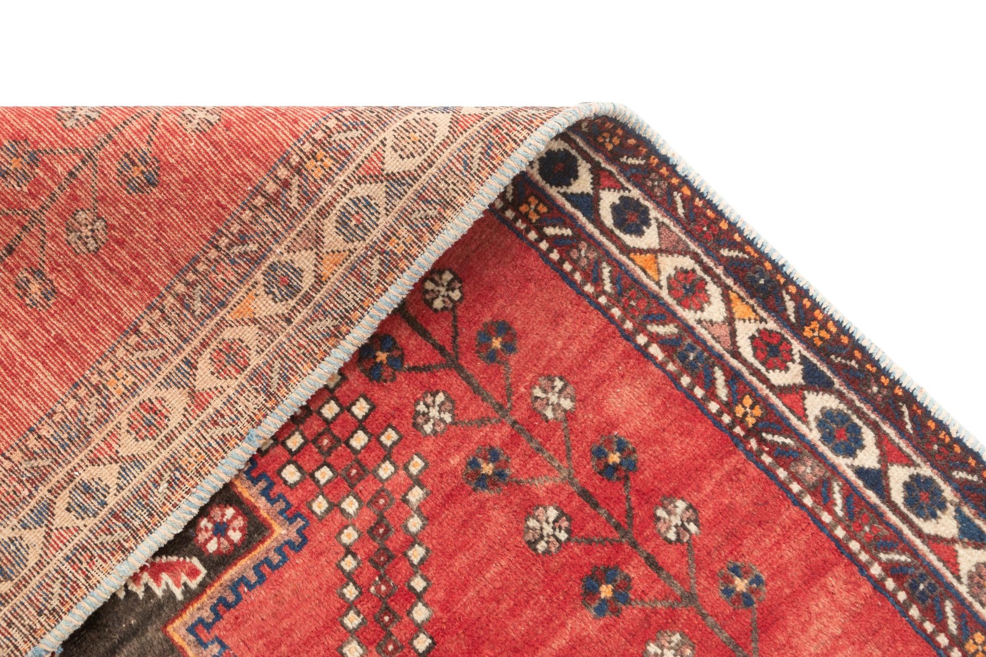 5' 3 x 7' Vintage Rug