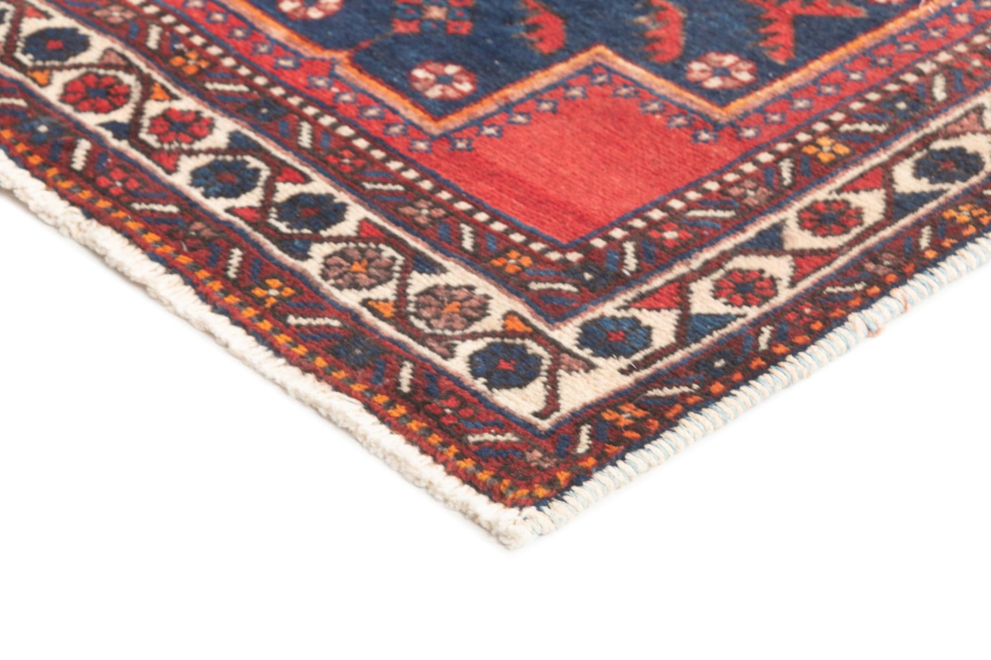 5' 3 x 7' Vintage Rug