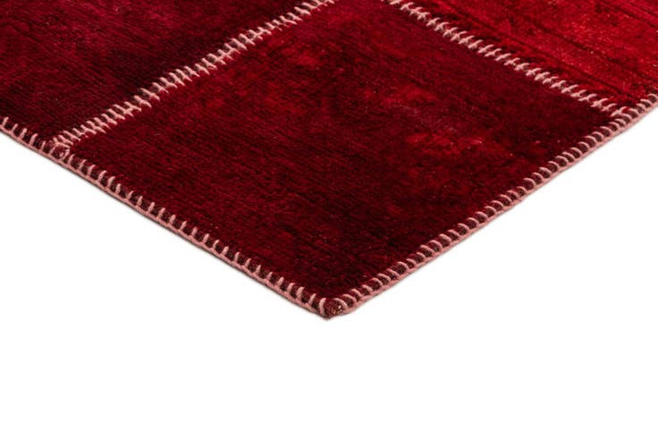 Detail image of 3' 11 x 6' Vintage Rug