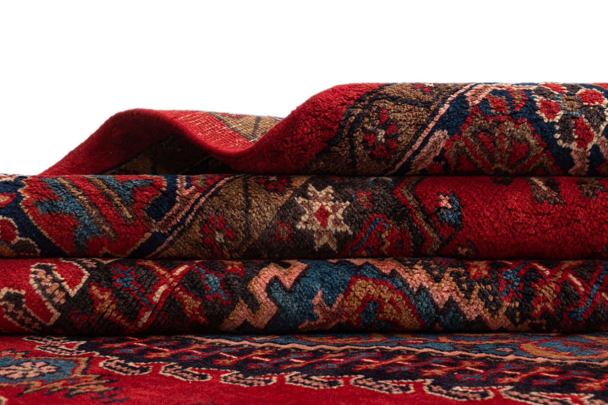 7' 7 x 10' 8 Viss Wool Rug