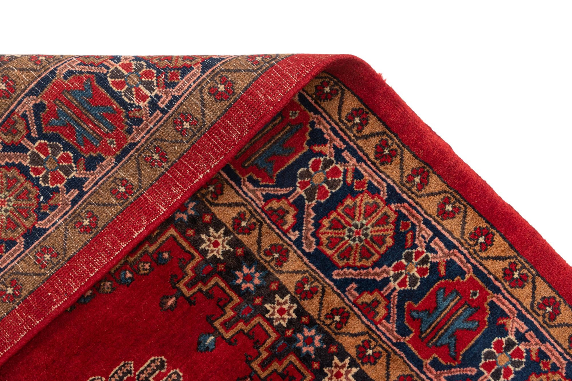 7' 7 x 10' 8 Viss Wool Rug