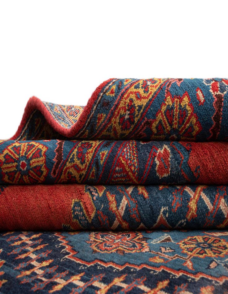 Detail image of 7' 6 x 12' Viss Wool Rug