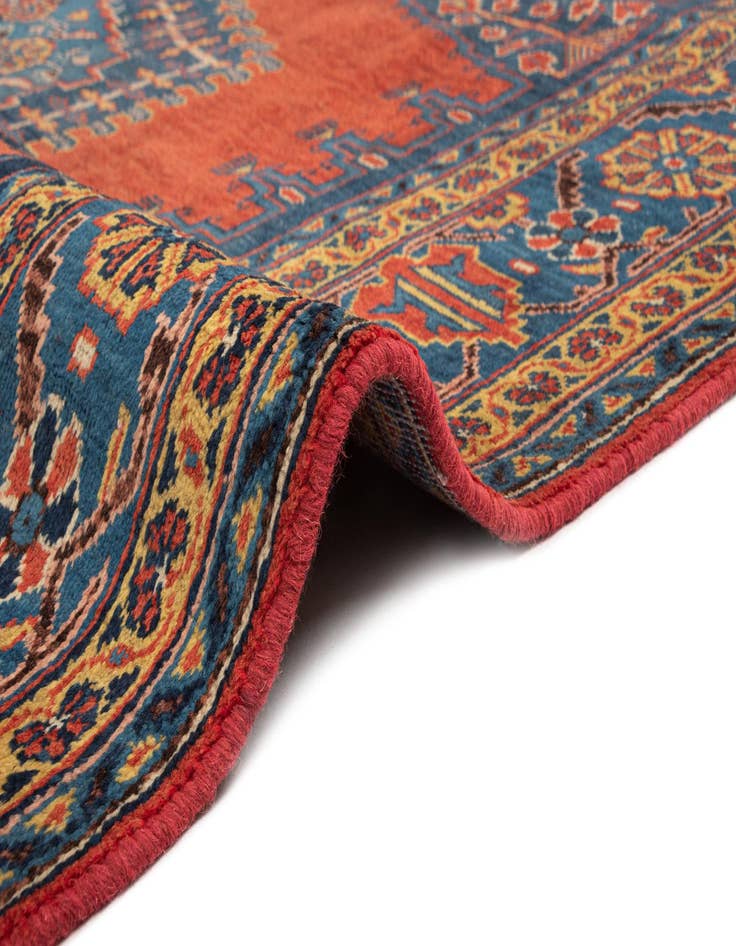 Detail image of 7' 6 x 12' Viss Wool Rug