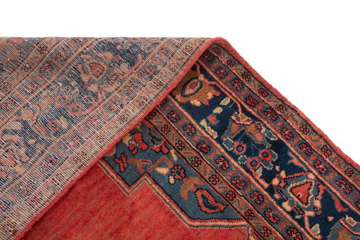 Detail image of 7' 1 x 11' 10 Viss Wool Rug