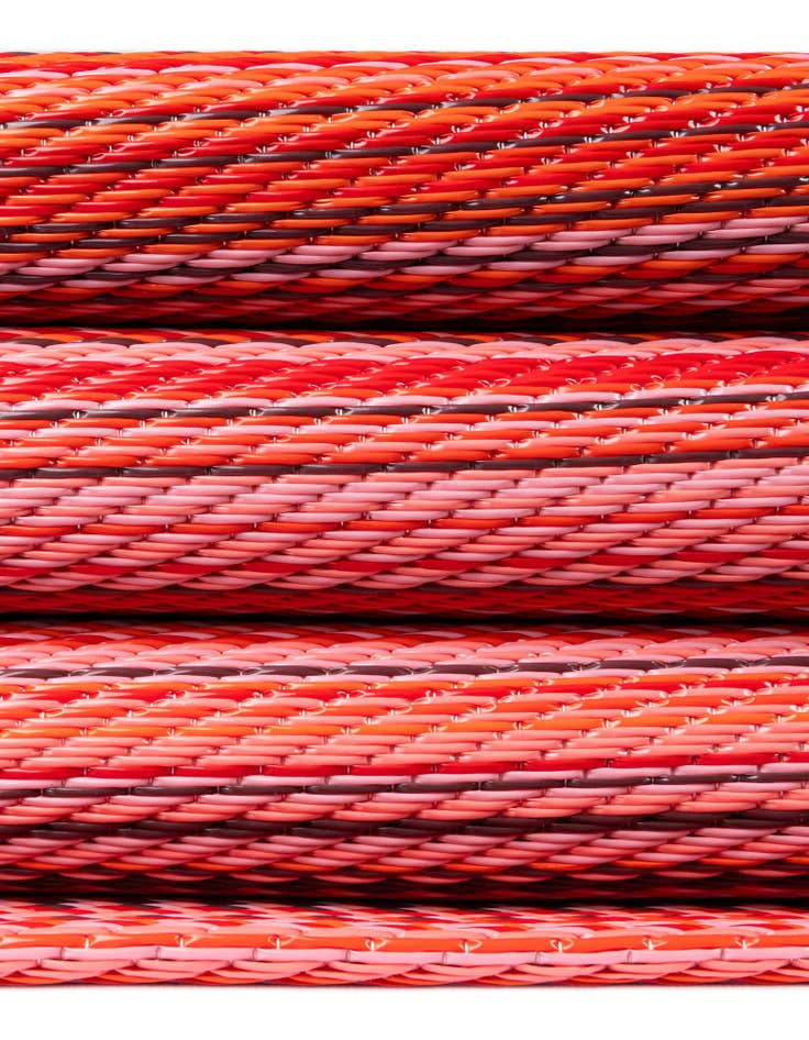 Detail image of 5' x 8'  Washable Vista Breeze Indoor / Outdoor Rug