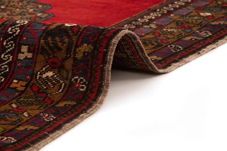 Detail image of 3' 7 x 6' 11 Yahyali Rug