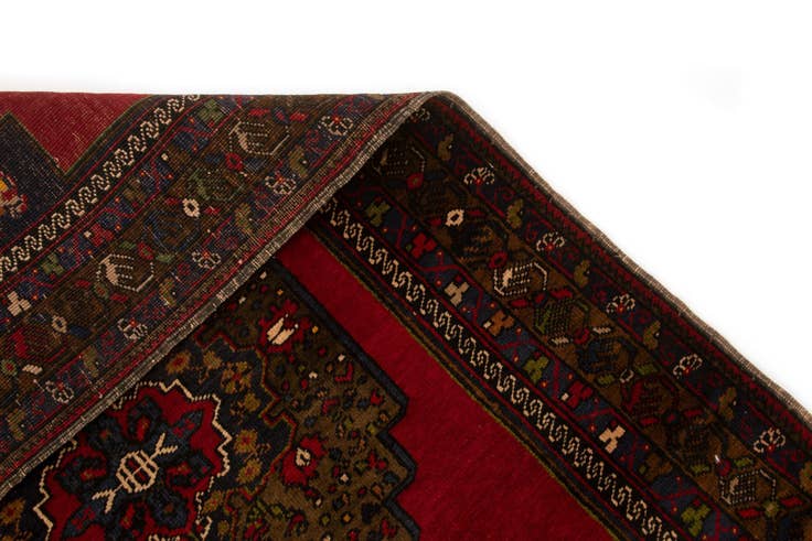 Detail image of 3' 7 x 6' 11 Yahyali Rug