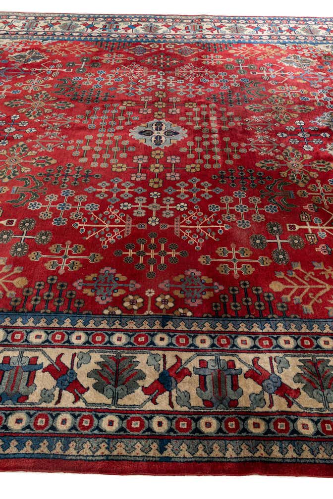 9' 9 x 13' 7 Hand Knotted Yalameh Wool Rug