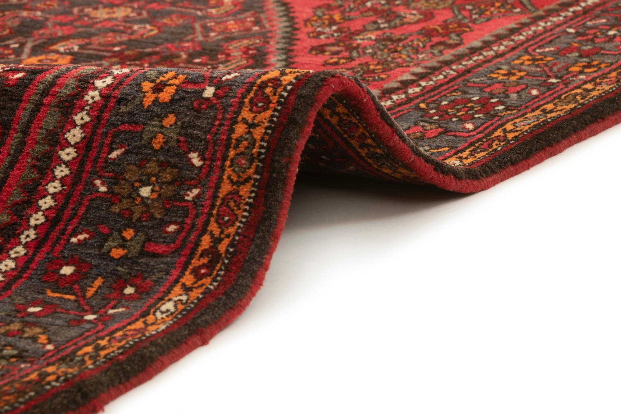 4' 4 x 7' 7 Zandjan Rug