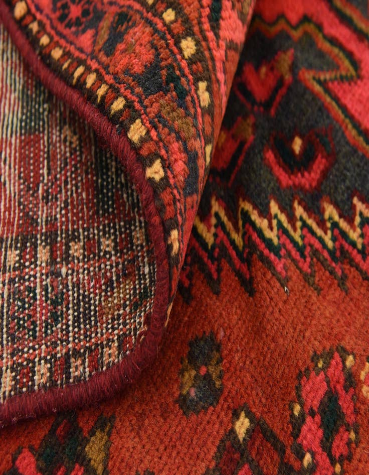 Detail image of 4' x 6' 7 Hand Knotted Zanjan Persian Wool Rug