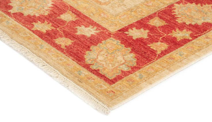 Detail image of 5' 8 x 7' 10 Ziegler Wool Rug