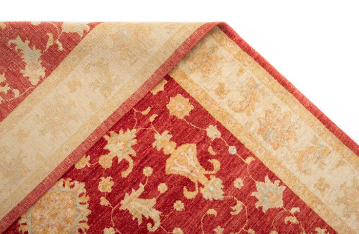 Detail image of 5' 7 x 8' 1 Ziegler Wool Rug