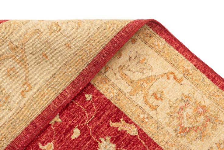 Detail image of 6' 8 x 9' 10 Ziegler Wool Rug