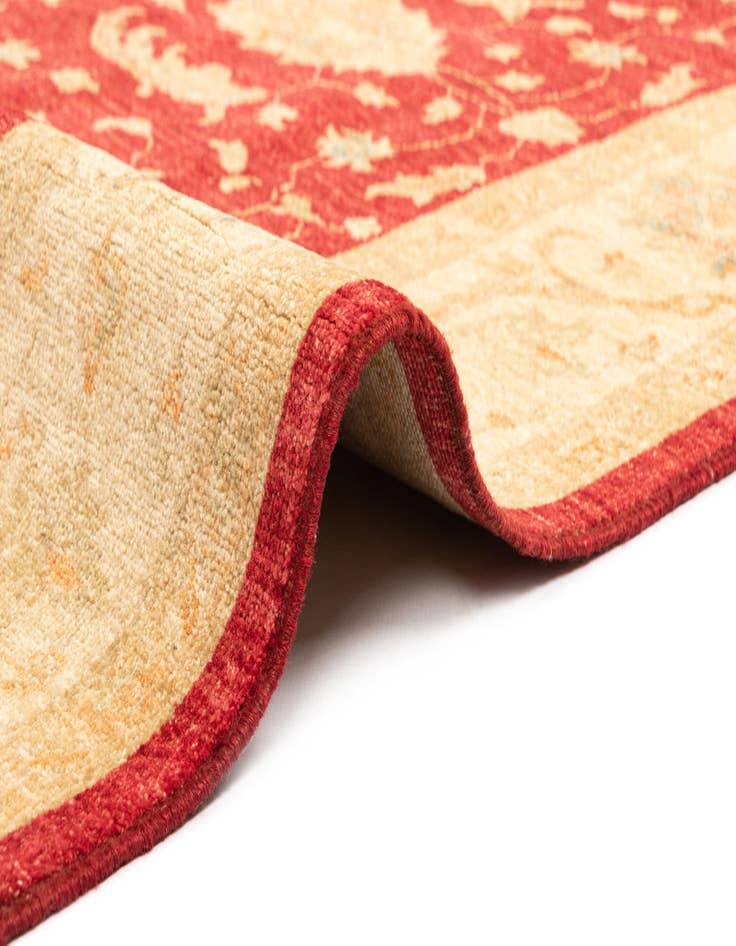 Detail image of 6' 9 x 9' 6 Ziegler Wool Rug