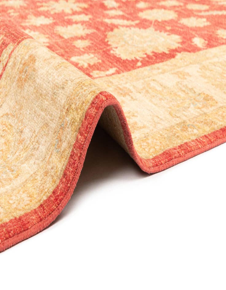 Detail image of 6' 8 x 10' 1 Ziegler Wool Rug