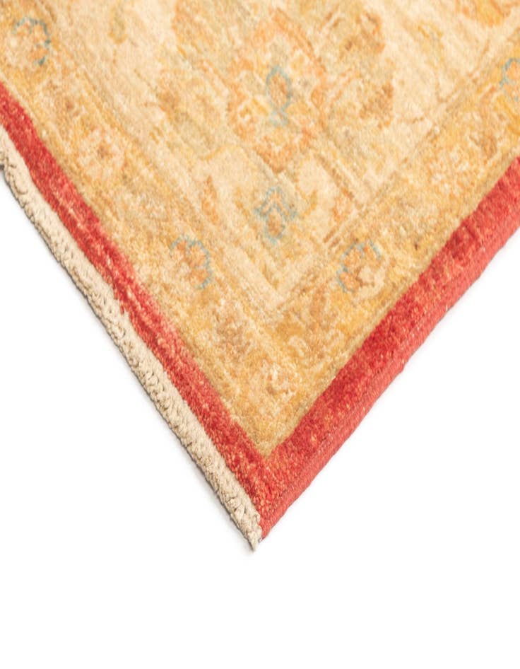 Detail image of 6' 8 x 10' 1 Ziegler Wool Rug
