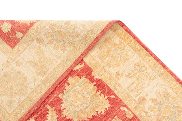 Detail image of 6' 8 x 10' 1 Ziegler Wool Rug