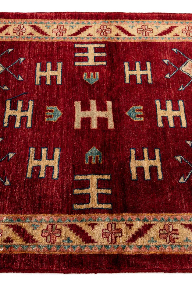 Detail image of 3' 3 x 4' 7 Hand Knotted Ziegler Wool Rug