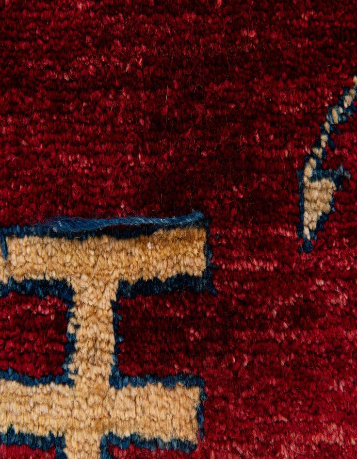 Detail image of 3' 3 x 4' 7  Hand Knotted Ziegler Wool Rug