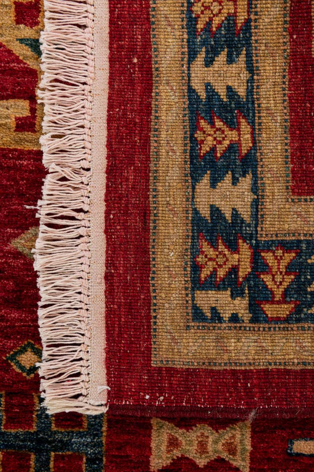 Detail image of 3' 3 x 4' 8 Hand Knotted Ziegler Wool Rug