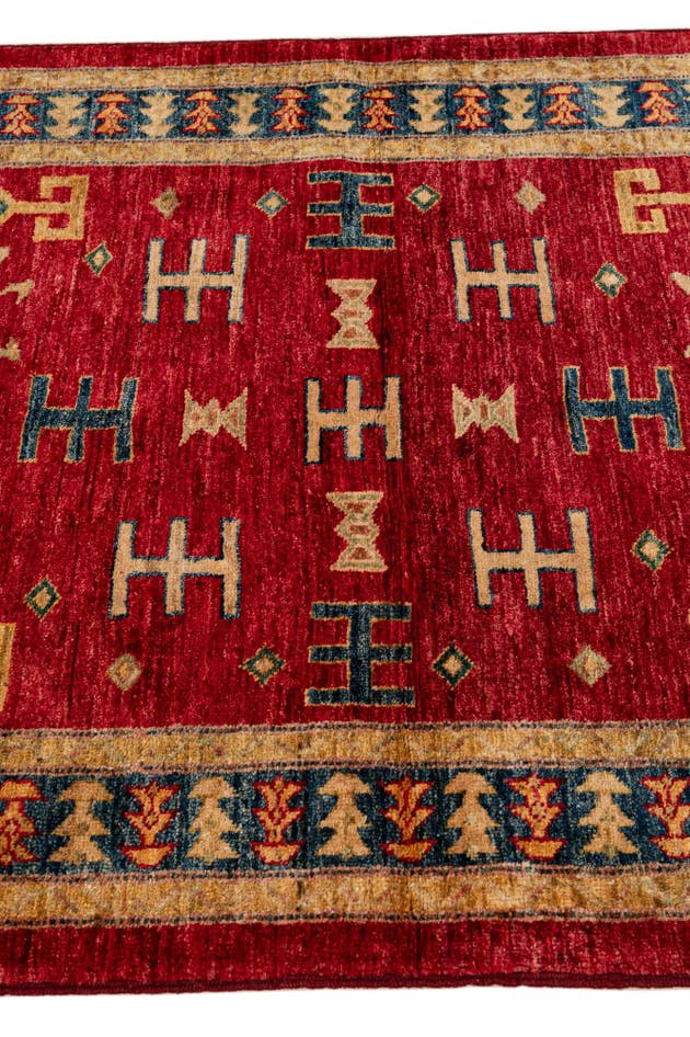 Detail image of 3' 3 x 4' 8 Hand Knotted Ziegler Wool Rug