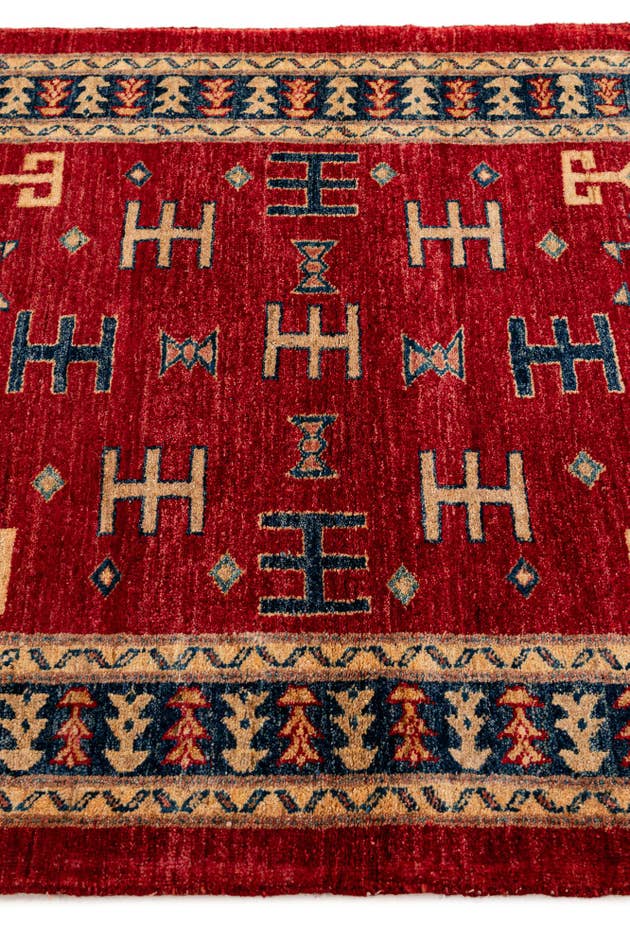 Detail image of 3' 5 x 4' 10 Hand Knotted Ziegler Wool Rug