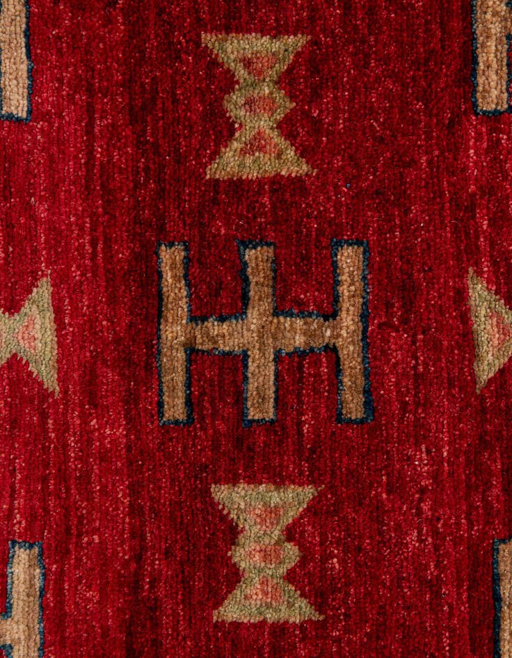 Detail image of 3' 5 x 5' 2  Hand Knotted Ziegler Wool Rug