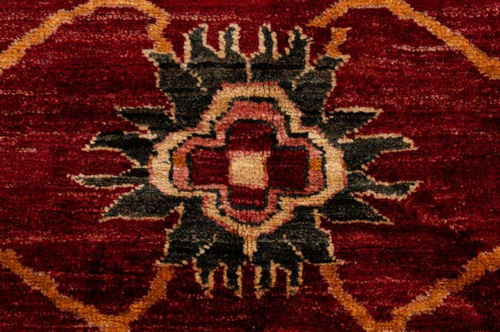 4' 11 x 6' 8 Hand Knotted Ziegler Wool Rug