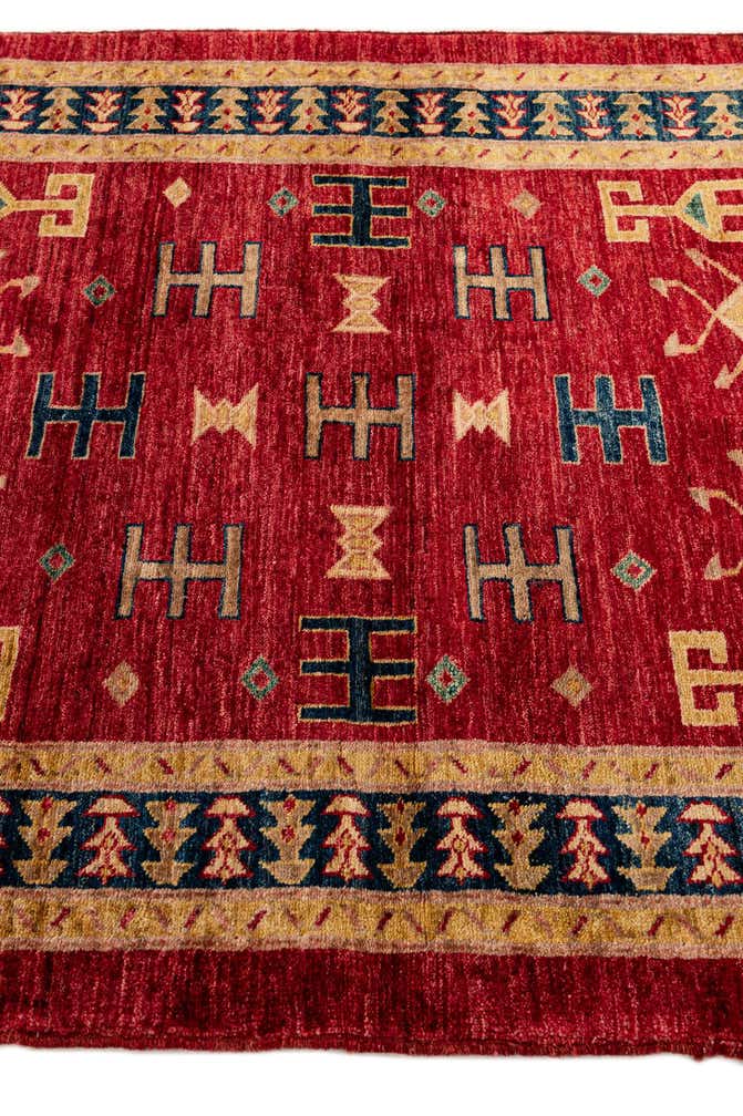 3' 5 x 4' 7 Hand Knotted Ziegler Wool Rug